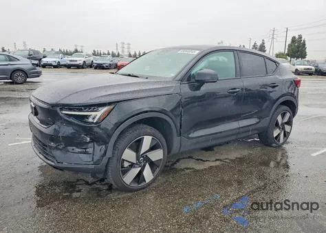 2024 Volvo C40 Recharge Plus z USA, uszkodzony, nr VIN YV4ER3GL2R2104873